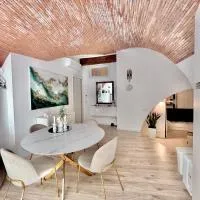 L'Arco sul Lago - Deluxe Apartment, hotel di Castro