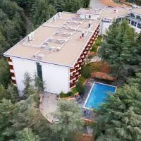 El-Arz Hotel, hotel Boghni városában
