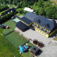 Resort a skiareál Brněnka: Vernířovice şehrinde bir otel