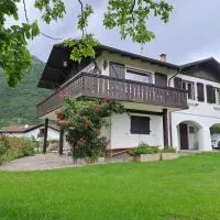 Villa Adriana – hotel w mieście Tenno