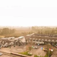 Horse & Jockey Hotel, hotel di Horse and Jockey