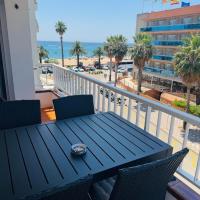 Lujoso piso enfrente de playa de Fenals, 2 terrazas, отель в Льорет-де-Маре