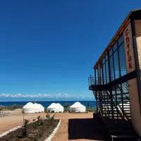 Yurt camp Chyrak – hotel w mieście Tong