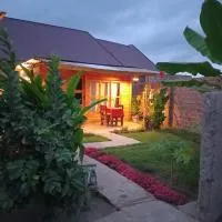 Patience Airport cottages, hotel a Boma la Ngombe