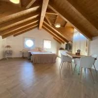 Romantic Room AL RIFUGIO DEI SOGNI terrazza con vista lago mozzafiato, hotel sa Blevio