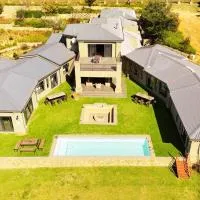 Stone`s Throw Manor, hotel a Muldersdrift