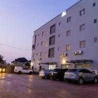 Romeneo Grand Royal Hotel, хотел в Лагос