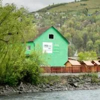 Dream Hostel Carpathians Rakhiv, hotel din Rahău