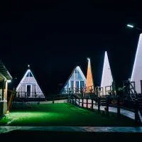La Căsuțe Luxury, hotel v mestu Piatra Neamţ