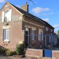 Au Nid du MONT, hotel din Le Mont-Saint-Adrien