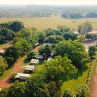 Banyan Tree Holiday Park, hotel di Rum Jungle Station
