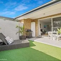 Beachstay Hideaway Vincentia by Book Jervis Bay, hotel in Vincentia