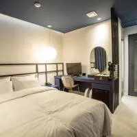On the Moon Hotel, готель у місті Вонджу