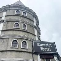 Camelot Hotel Quezon City powered by Cocotel, hotel en Manila