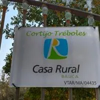 Los Tréboles, hotel v destinaci Periana