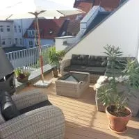 Wohnung mit großer Dachterrasse im Herzen Greifswalds, hôtel à Greifswald
