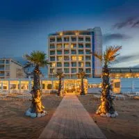 Excelsior Hotel, SPA & Lido - Preferred Hotels & Resorts、ペーザロのホテル