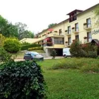 Hôtel Le Castelet, hotell i Ax-les-Thermes