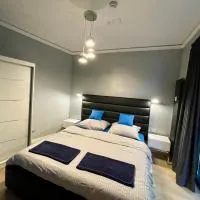 Apartament Navy Blue z tarasem, hotelli kohteessa Serock