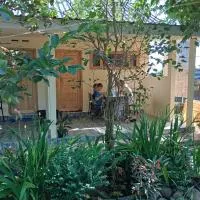Rumah Kawan Homestay and Trekking, hotel a Senaru