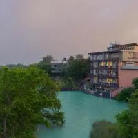Sukoon by The Ganges with Private Ganga Ghat, Hotel in Haridwar
