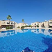 Poolside Family Comfort Suite, hotel poblíž Mezinárodní letiště Ercan - ECN, Aglantzia