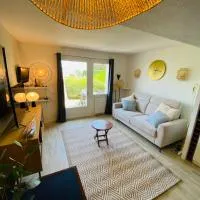 Charmant appartement, proche mer avec piscine pour 4 personnes, hotel sa Arzon