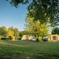 Camping Onlycamp La Potinière, hotel en Écueillé