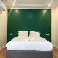 Natcha Hotel and Residence, Hotel in Sathani Chumphon