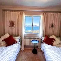 OLarDasOlas - Casa con jardin privado frente al mar, Porto do Son, hotel i Porto do Son