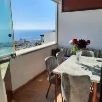Bel appart lumineux avec vue imprenable sur la mer et la montagne, hotel din Cabo Negro