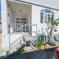 Chapel Road Apartments, hotel a Baška Voda