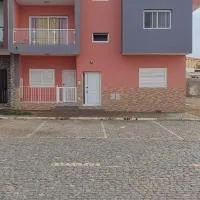 Sams House, hotel sa Espargos