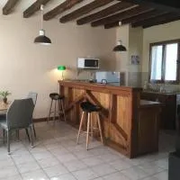 Etape cocooning, מלון בVillefranche-Saint-Phal