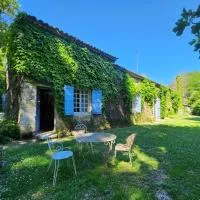 Le Gahet - la Maison Paysane, hotell i Courpiac