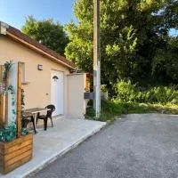 Studio neuf très calme, viešbutis mieste Polinji