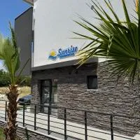 Sunrise Luxury Apartments, hotell i Fanárion