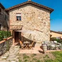 Private Tuscan Villa with Stunning Hill Views, מלון במורלו