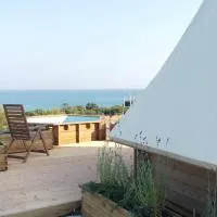 Casa Sgarlata Glamping - Tenda Palma Nana, hotelli Cava dʼAligassa
