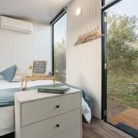 Lake Boga에 위치한 호텔 Olive Grove Retreat 1 by Tiny Away