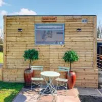 Sunset Cabin, hotel em Ormskirk
