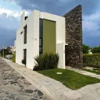 Casa de Campo Lake Shore Jocotepec, hotell sihtkohas San Cristóbal Zapotitlán