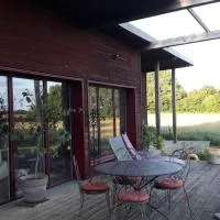 Maison bois à la campagne, hotel v destinácii Marnay