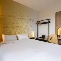 Viesnīca B&B HOTEL Valenciennes Onnaing 3 étoiles pilsētā Onnaing