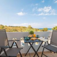 Blue Haven Chania Apt Next to the Sea, хотел в Ханя