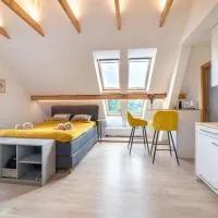 TinyGreens B & B، فندق في بودبرادي