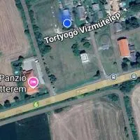 Zöldlak, hotelli kohteessa Kővágótőttős