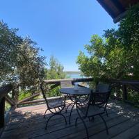 Charming 1BR Stone House with Lake View, hotel poblíž Bodrum-Imsik Airport - BXN, Bogazici