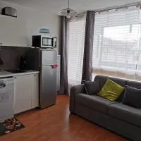 studio très agréable, toutes saisons avec parking, hotel v destinácii Enchastrayes