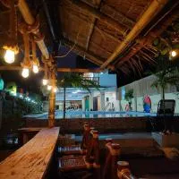 Aloha Ocean View Resort, hotel di Pandan
